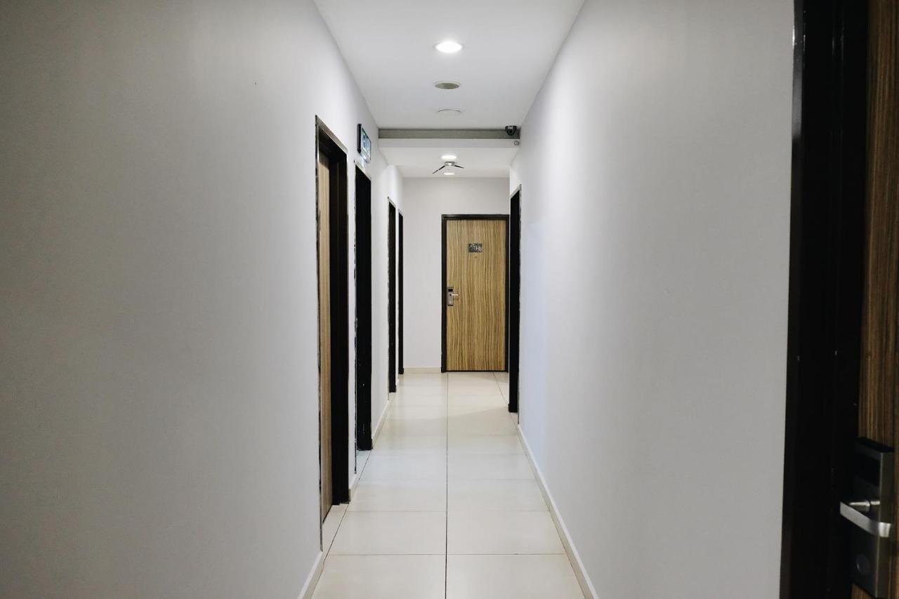 Era Plus Hotel Seri Kembangan Exterior photo