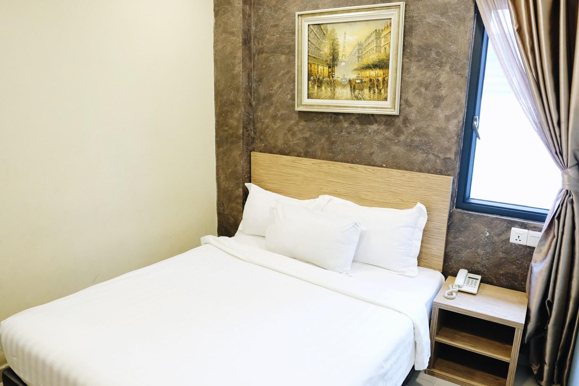 Era Plus Hotel Seri Kembangan Exterior photo