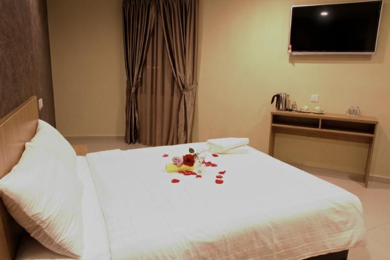 Era Plus Hotel Seri Kembangan Exterior photo